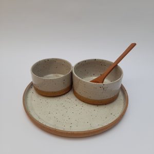 Set de 2 pocillos con plato (incluye cuchara)